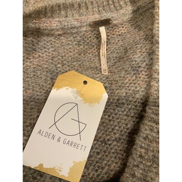 Free People Gray Multicolor W/Deep V-Neck Knit Sweater, Size XS - Picture 8 of 8